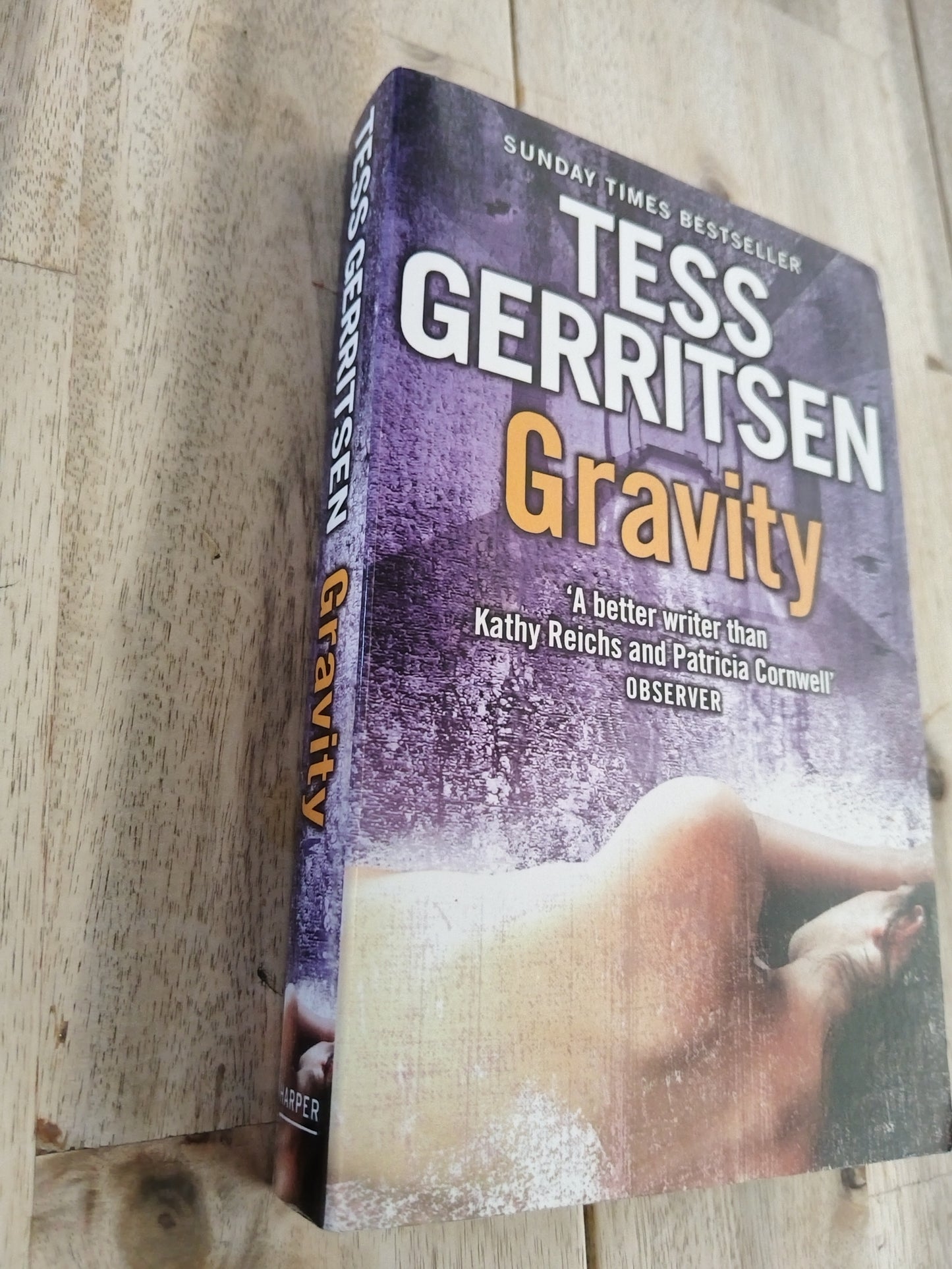 Gravity Tessa Gerritsen