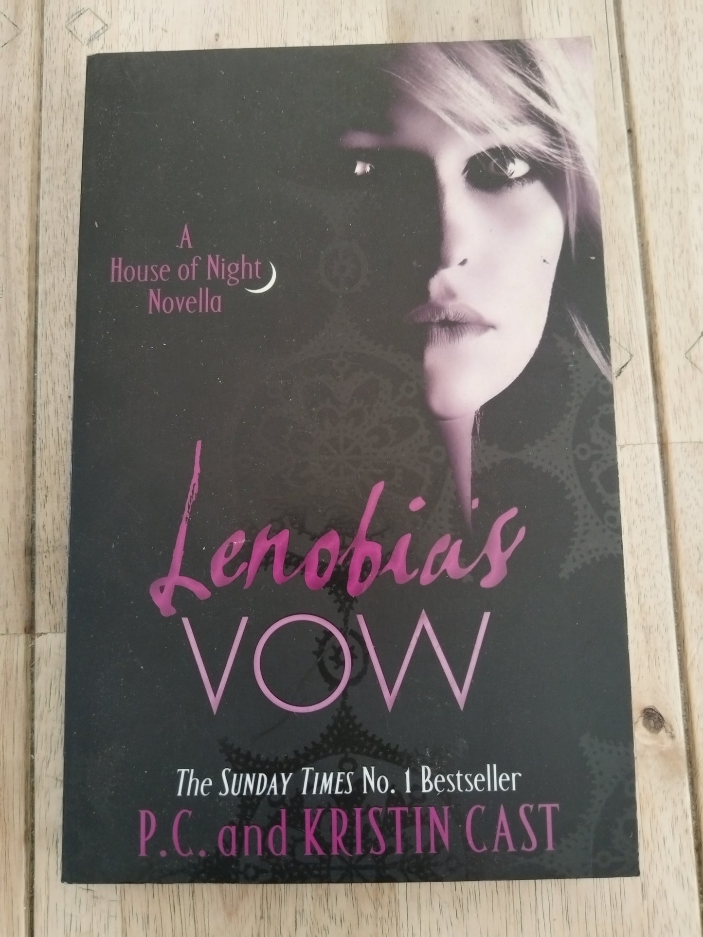 Lenobias Vow P.C and Kirsten Cast A House of Night Novella