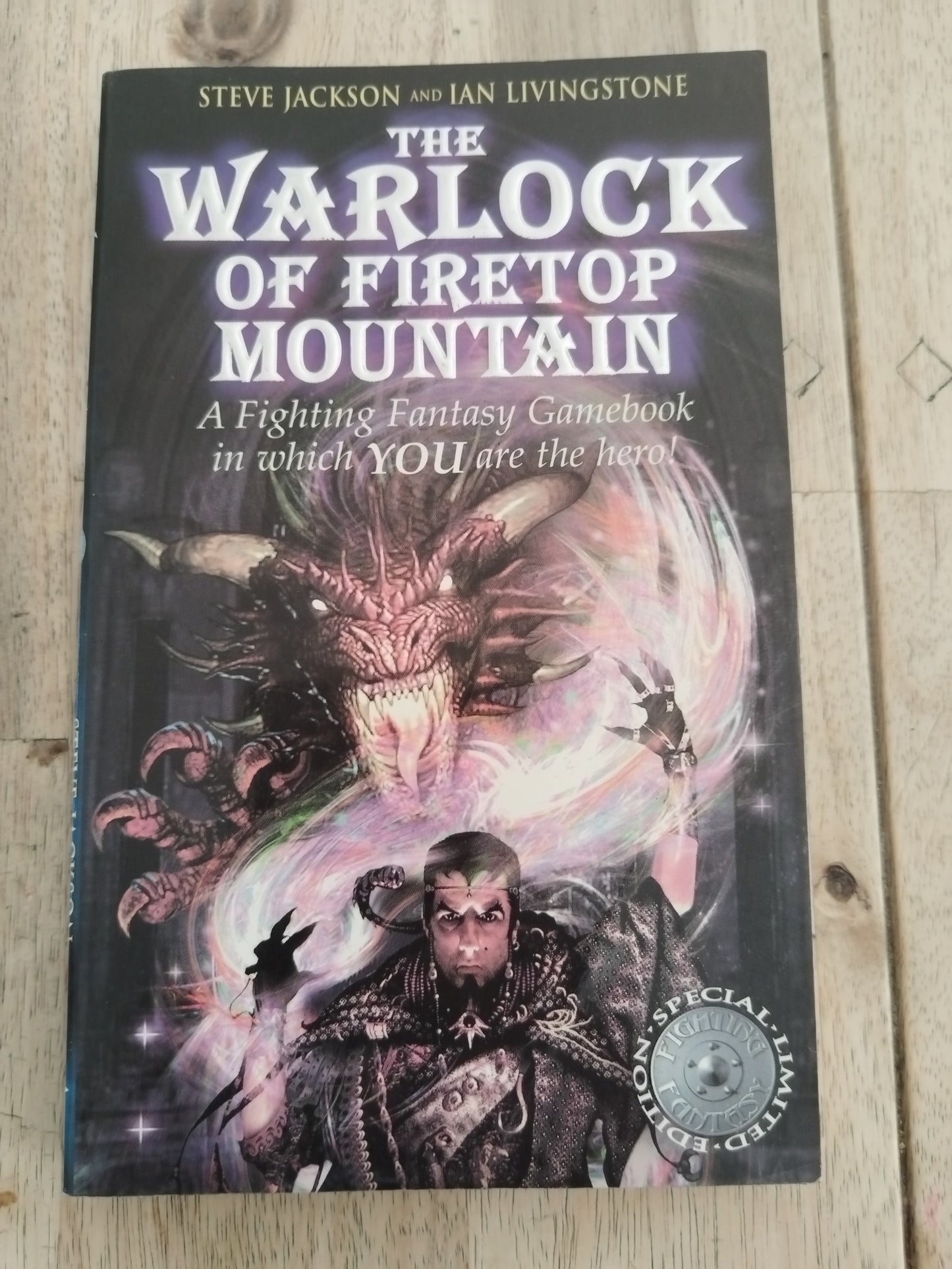 Warlock of Fire top Mountain Steve Jackson and Ian Livingstone
