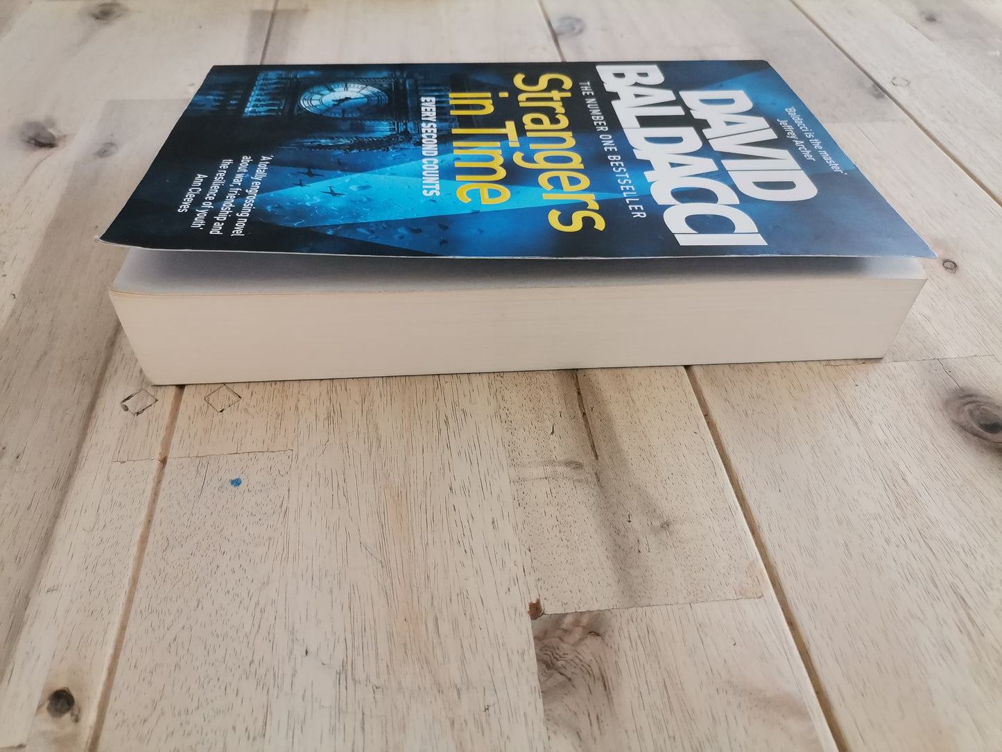 Strangers in Time – David Baldacci