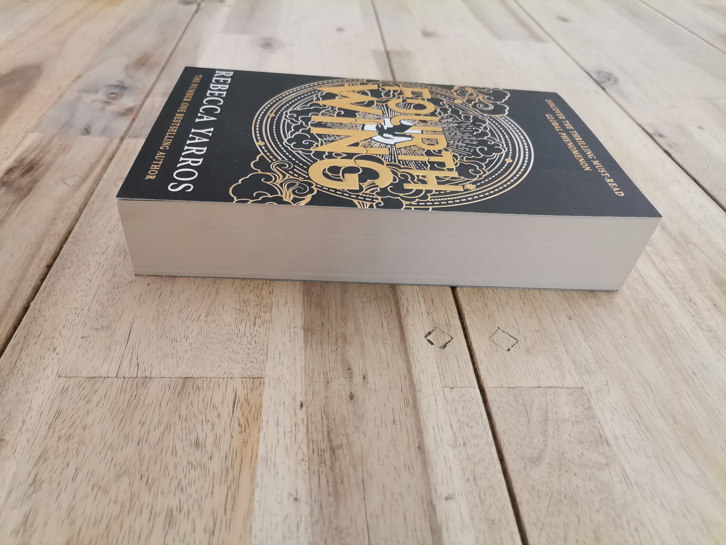 Fourth Wing – Rebecca Yarros
