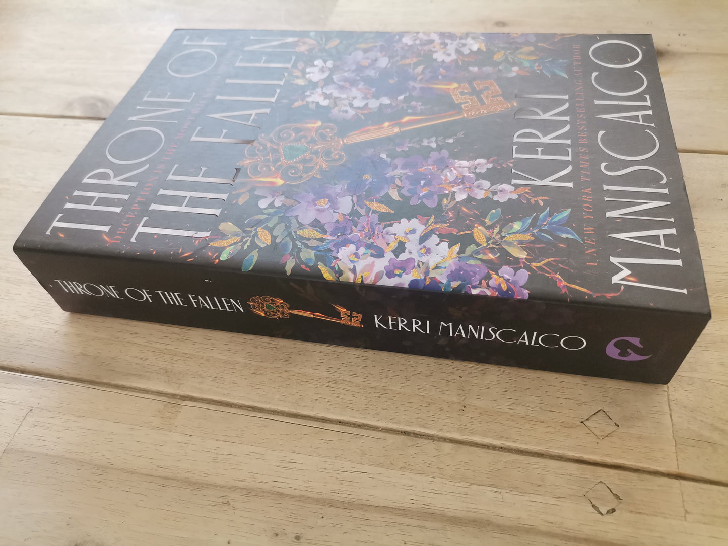 Throne of the Fallen Kerri Maniscalco