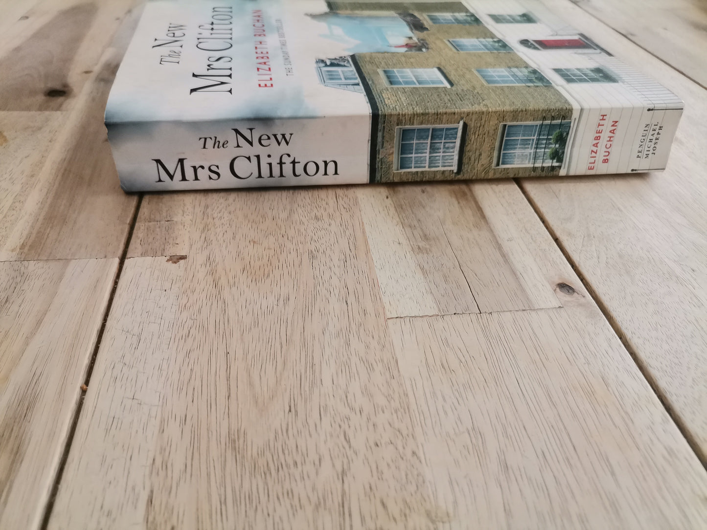 The New Mrs Clifton by Elizabeth Buchan