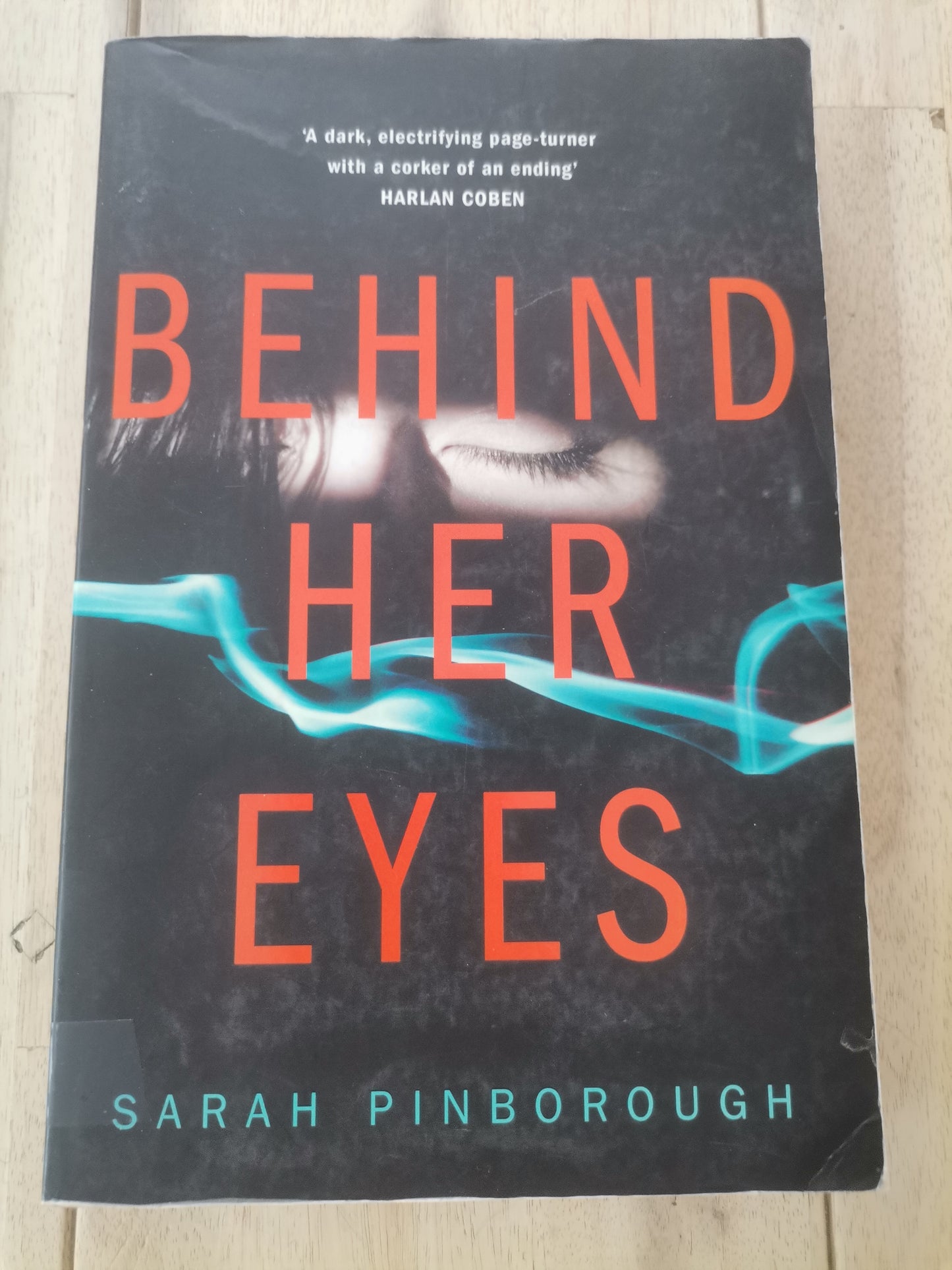 Behind Her Eyes by Sarah Pinborough
