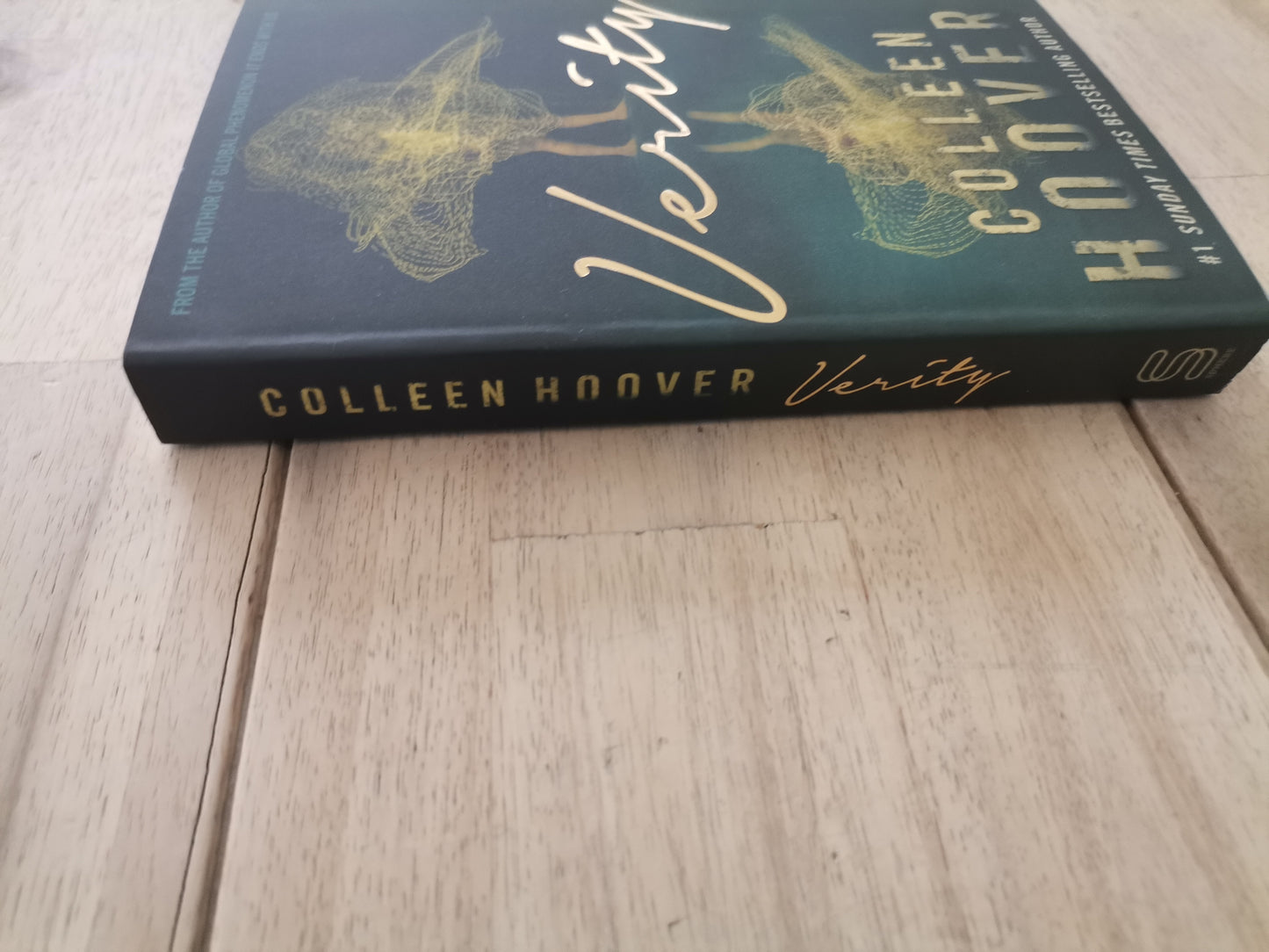 Verity by Colleen Hoover