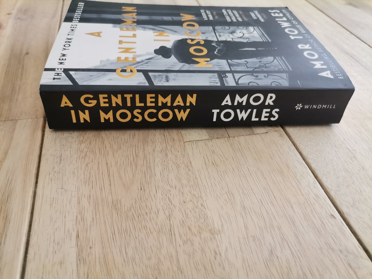 A Gentleman in Moscow by Amor Towles