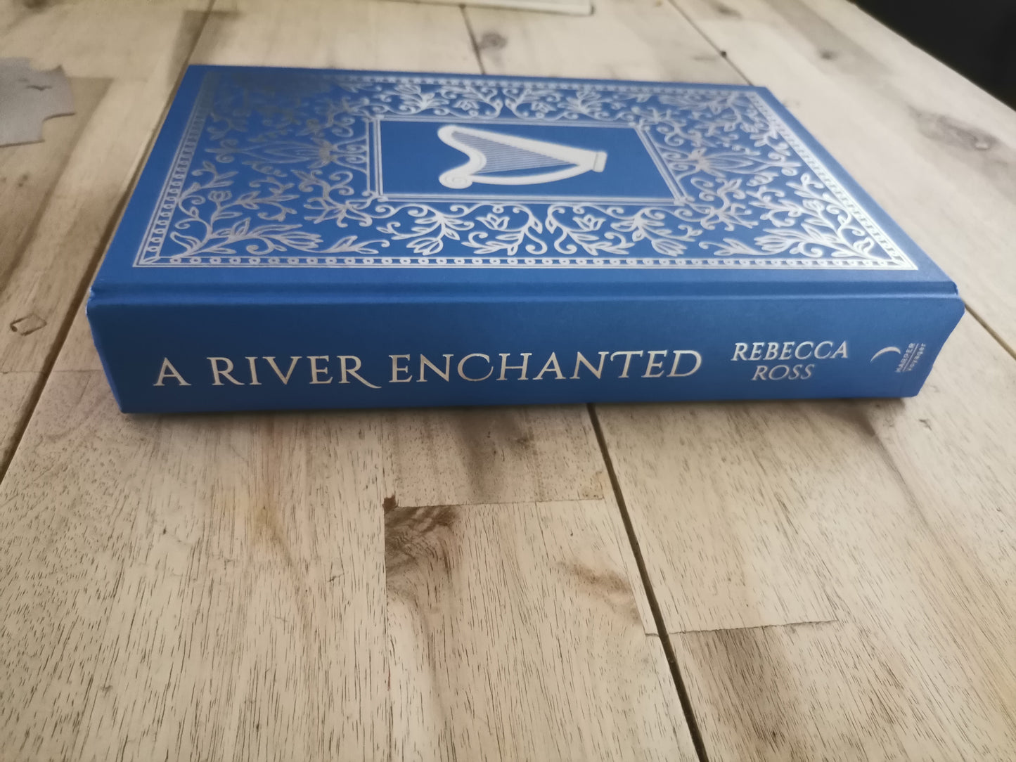 A River Enchanted – Rebecca Ross