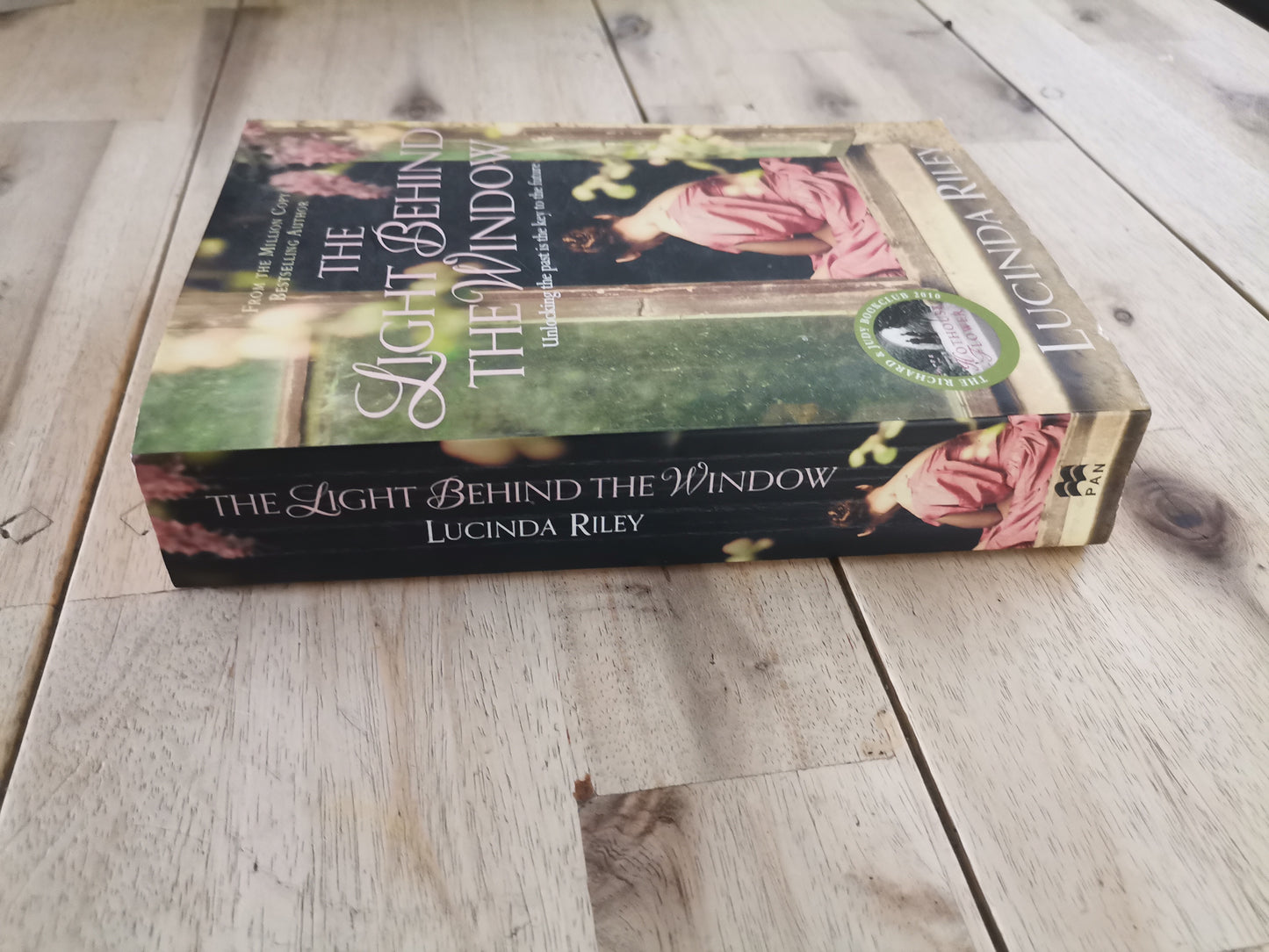 The Light Behind the Window – Lucinda Riley