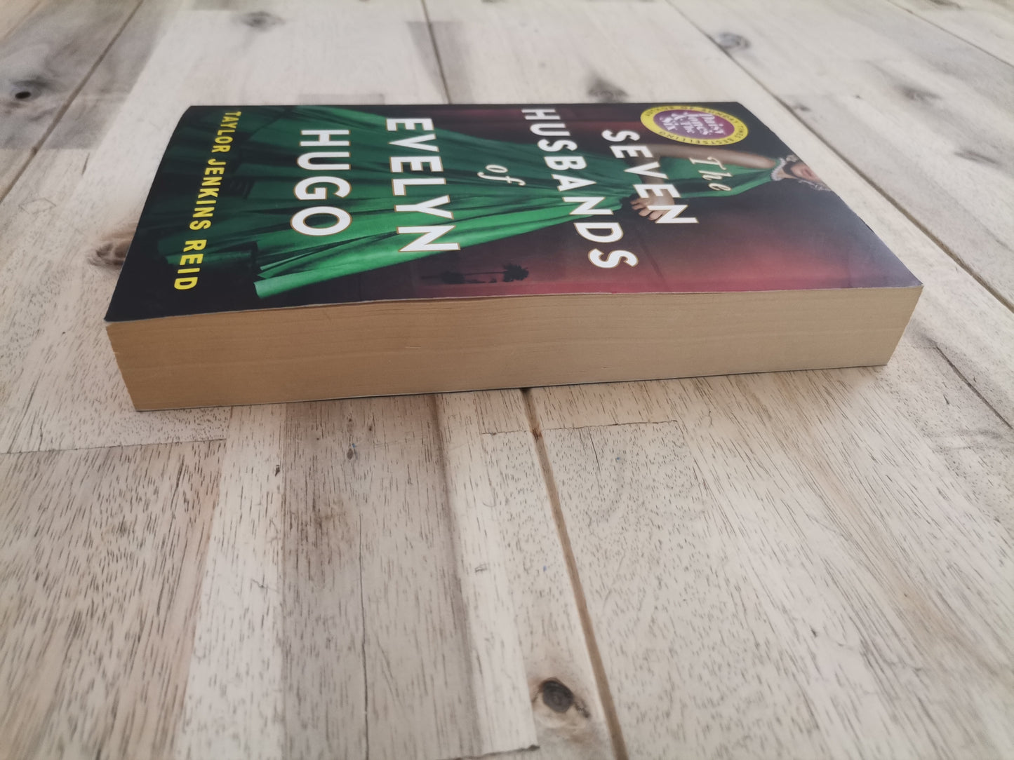 The Seven Husbands of Evelyn Hugo – Taylor Jenkins Reid