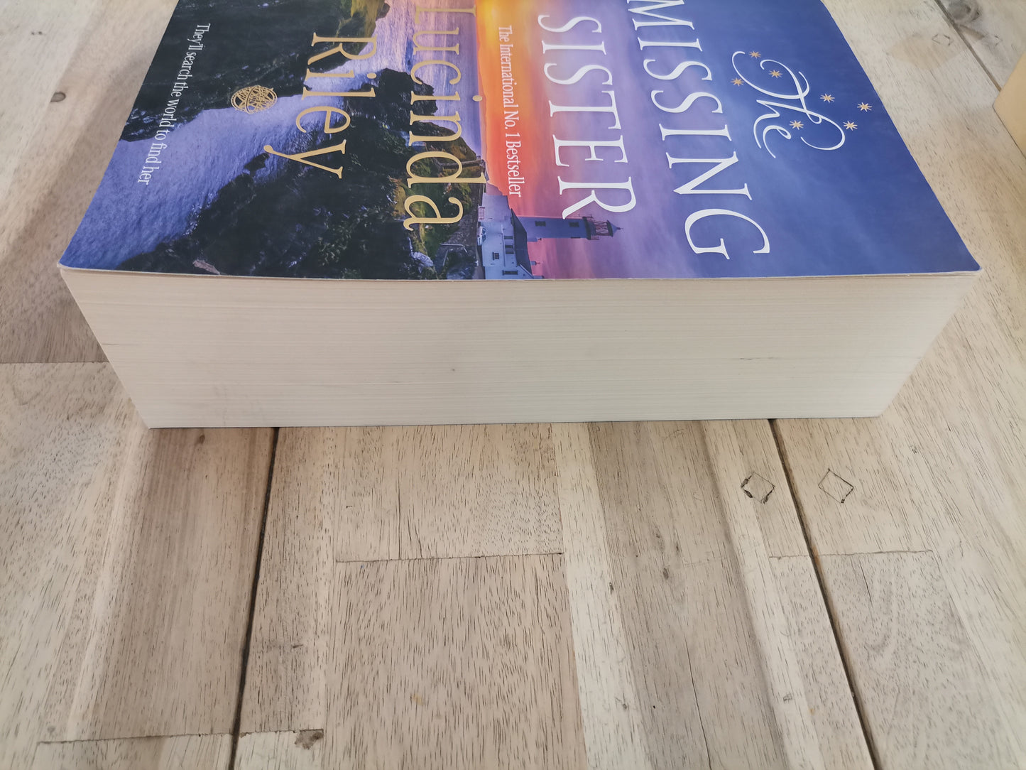 The Moon Sister by Lucinda Riley - Trade Paperback