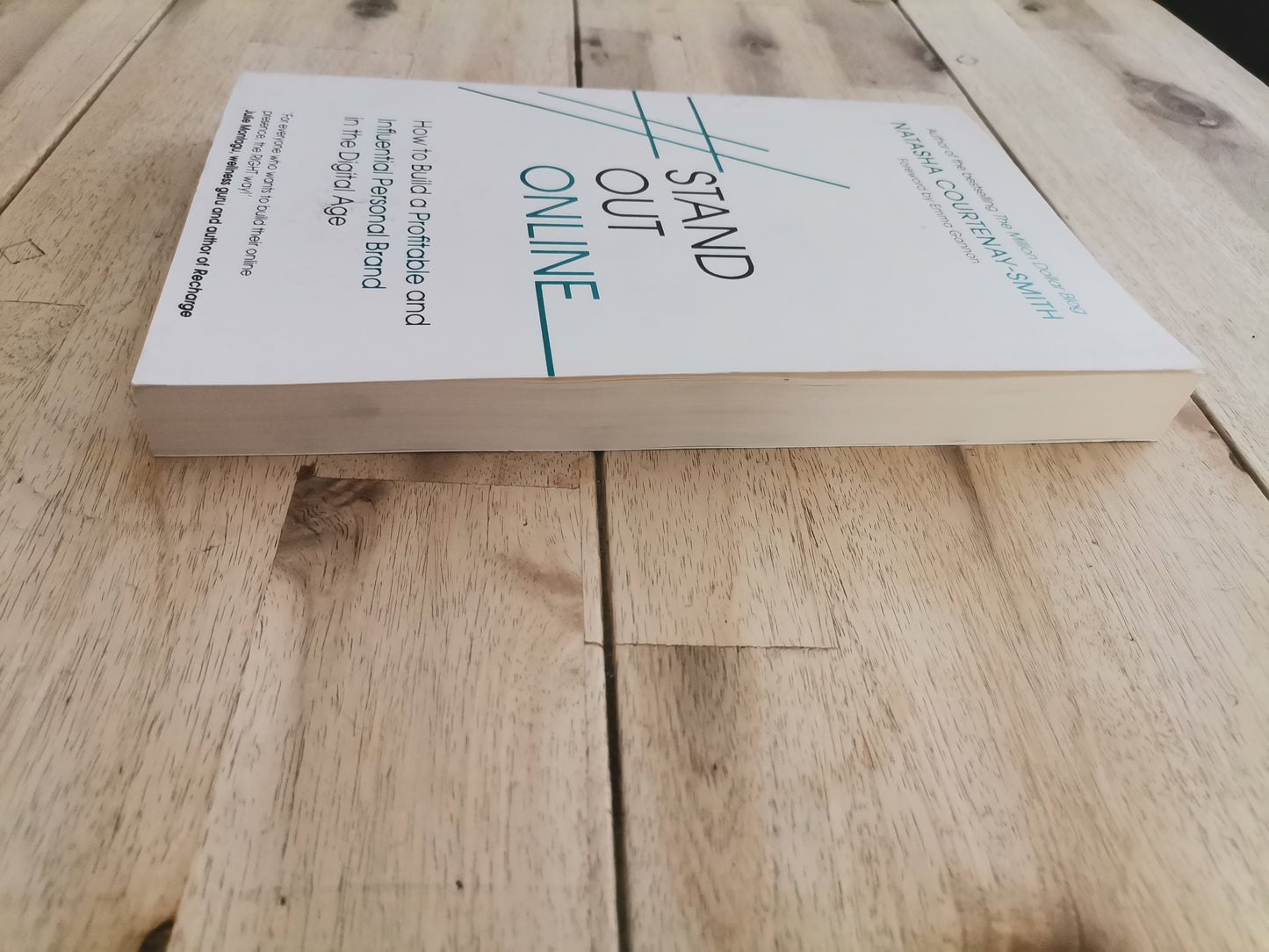 Stand Out Online – Natasha Courtenay-Smith