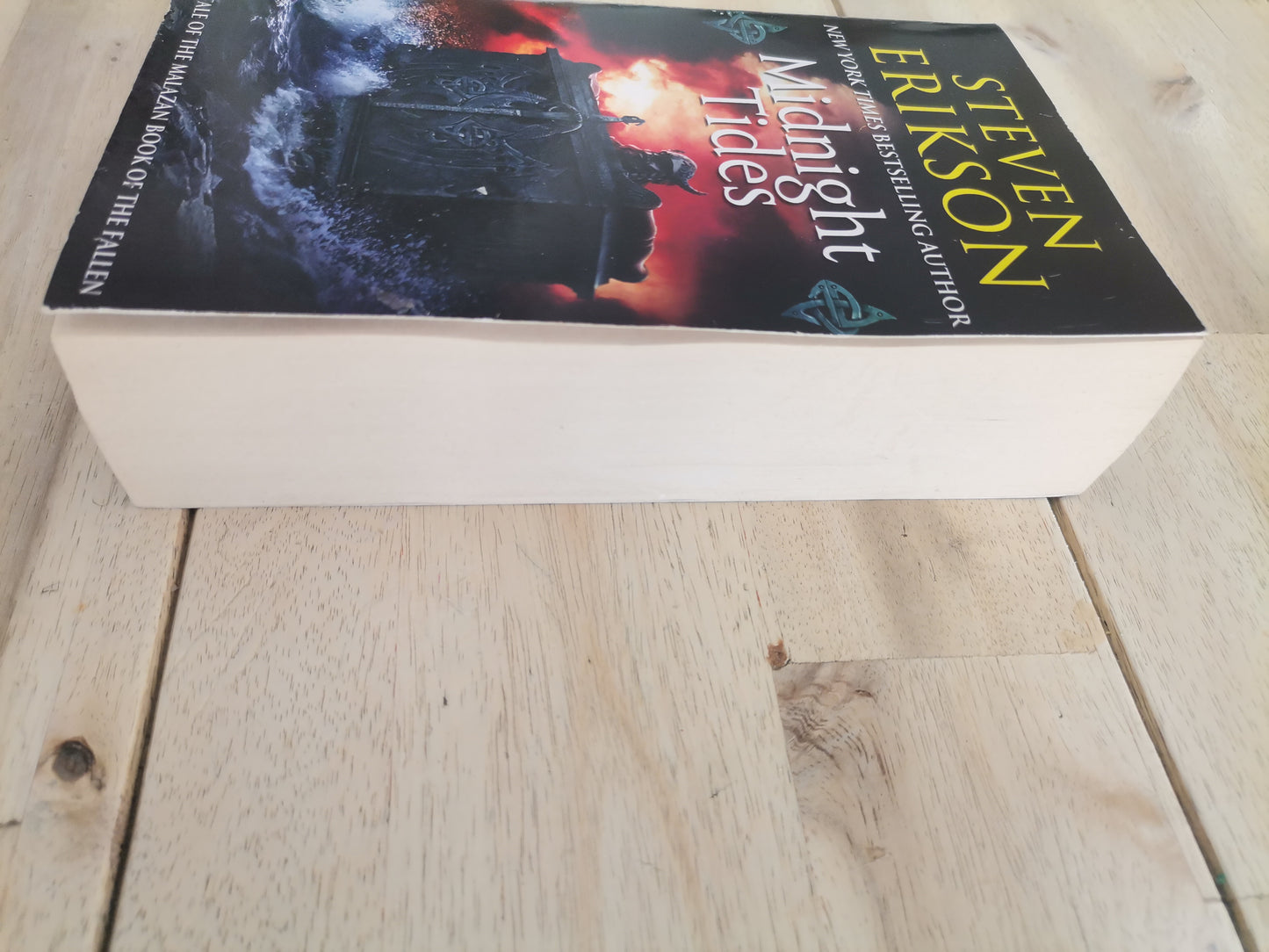 Midnight Tides by Steven Erikson