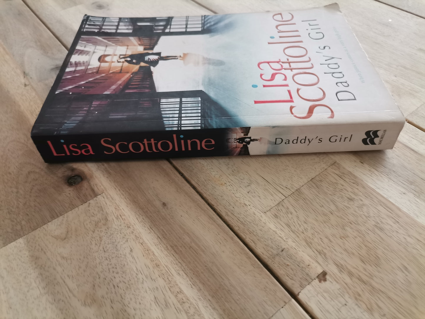 Daddy's Girl by Lisa Scottoline