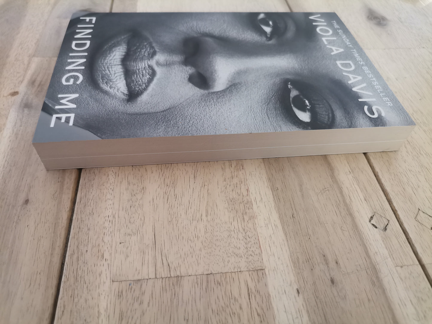 Finding Me - Viola Davis (Paperback)