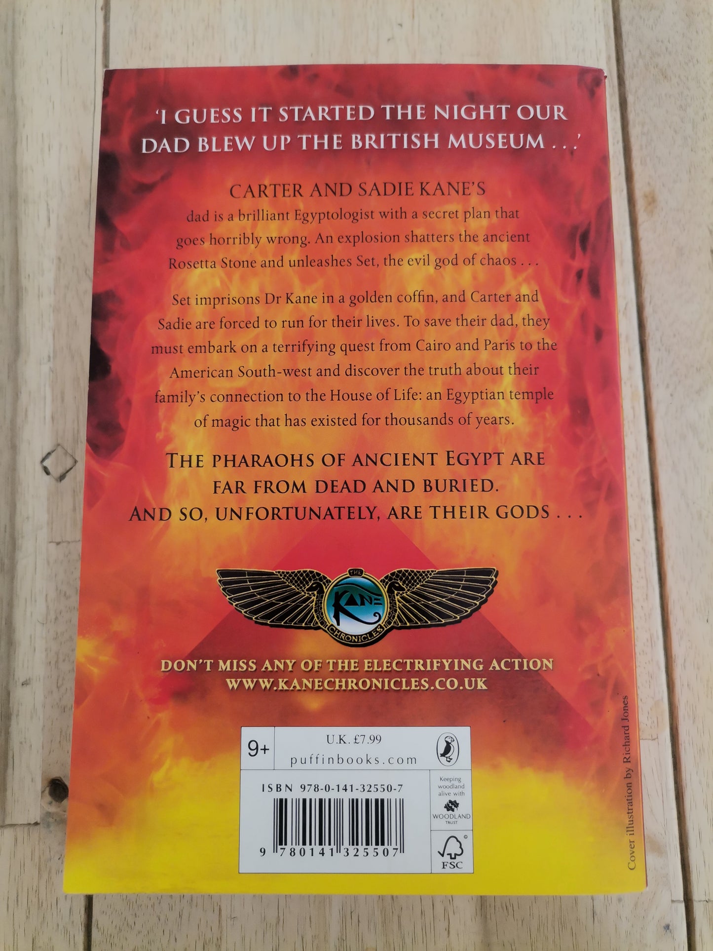 The Red Pyramid (The Kane Chronicles Book1) by Rick Riordan
