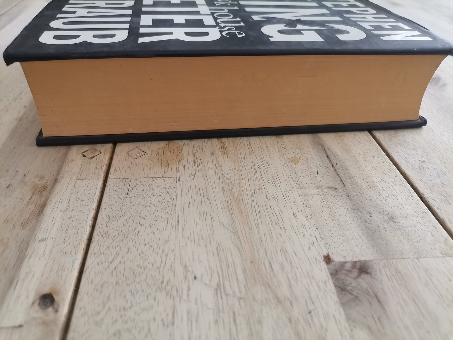 Black House by Stephen King & Peter Straub