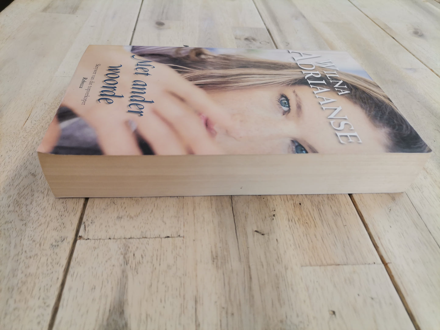 Met Ander Woorde by Wilma Adriaanse