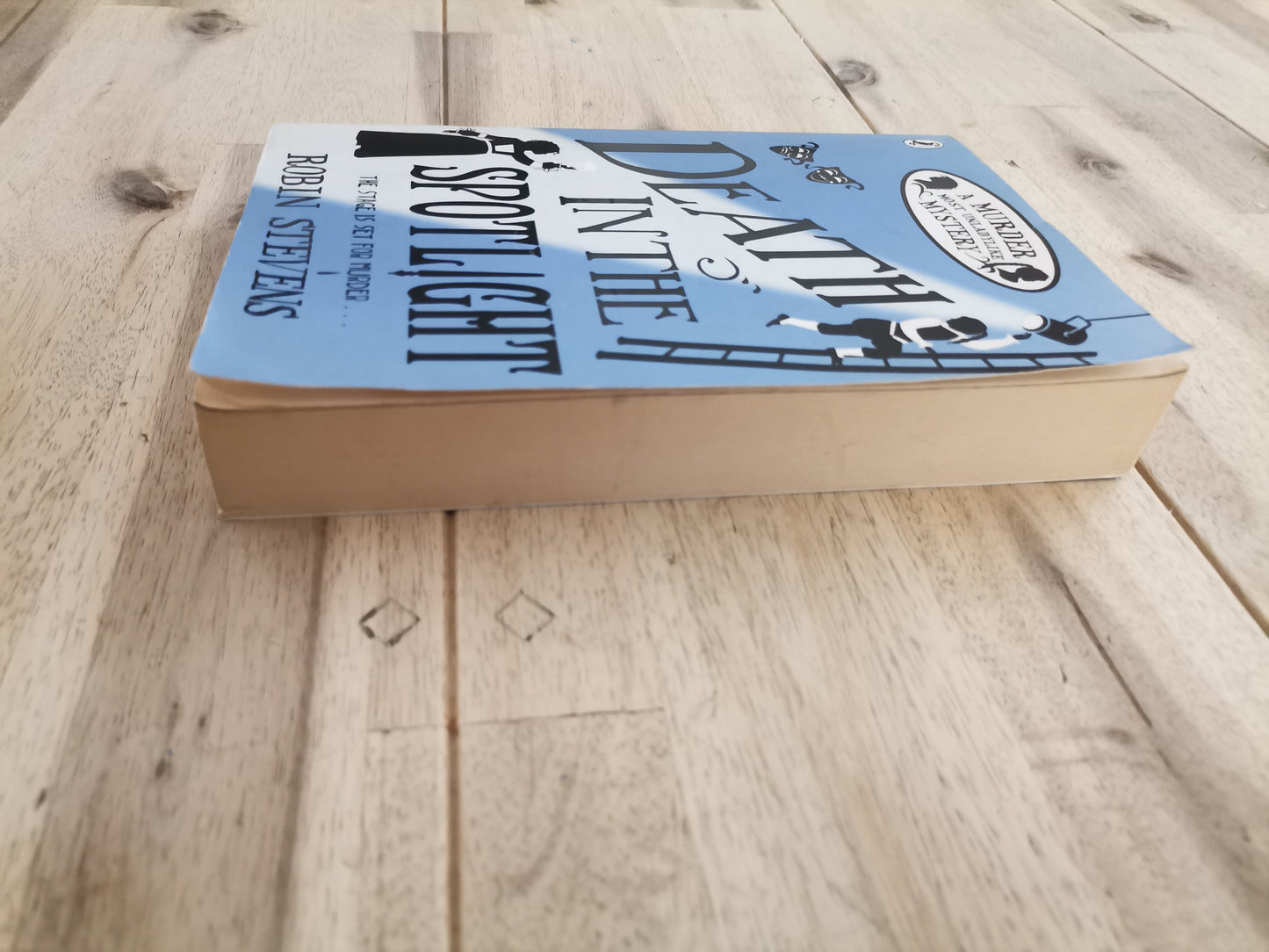 Death in the Spotlight – Robin Stevens
