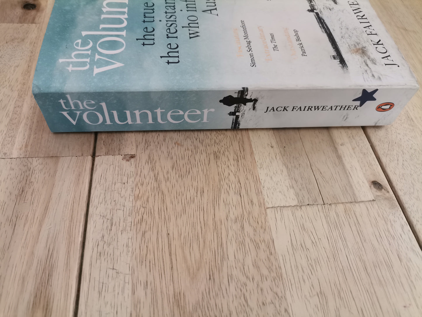 The Volunteer by Jack Fairweather - Paperback