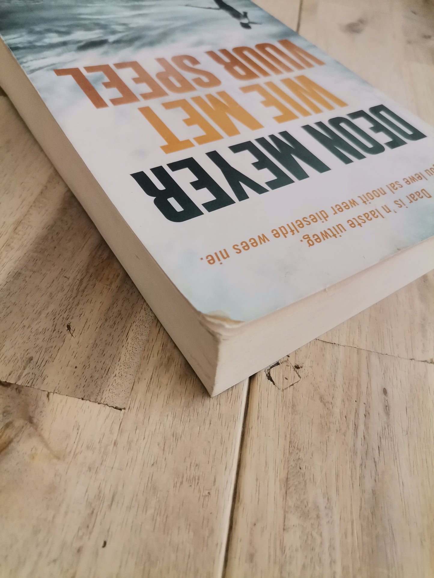 Wie met vuur speel — Deon Meyer