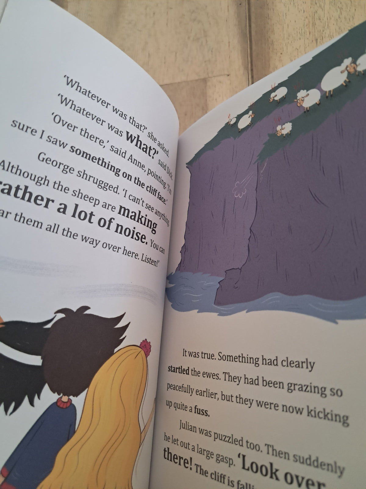 Famous Five Colour Short Stories: Five to the Rescue! – Enid Blyton