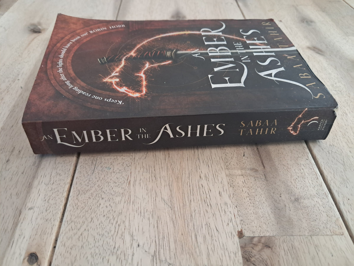 An Ember in the Ashes – Sabaa Tahir
