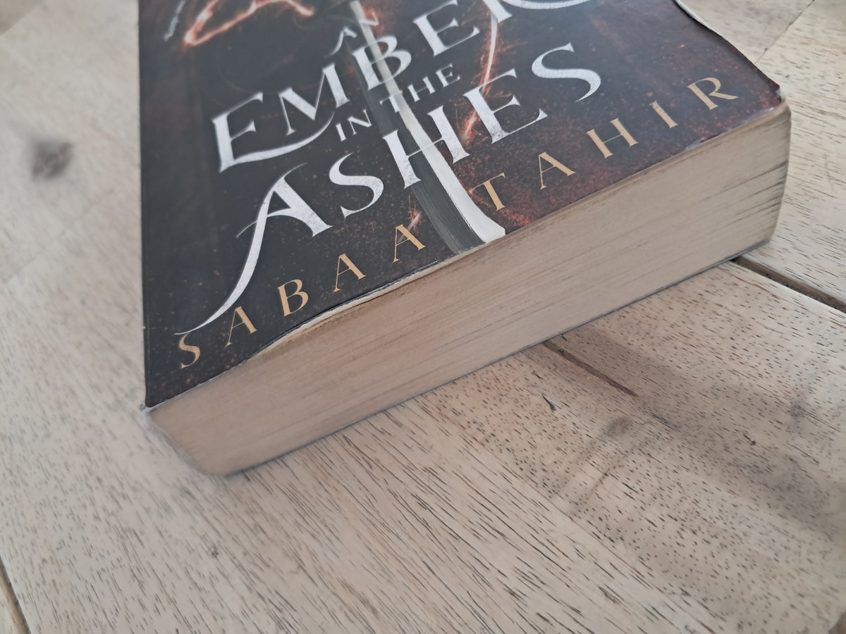 An Ember in the Ashes – Sabaa Tahir