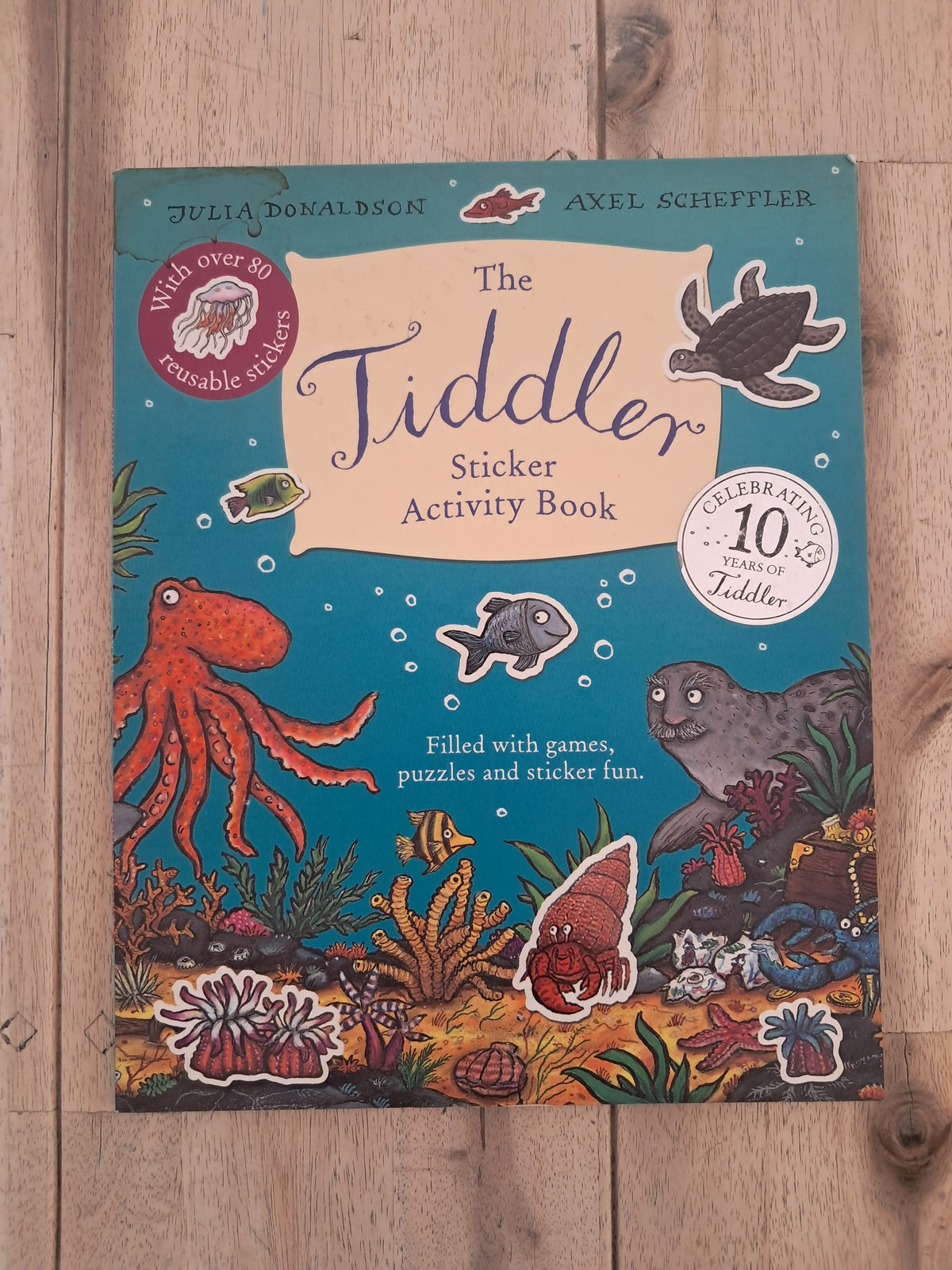The Tiddler Sticker Activity Book – Julia Donaldson