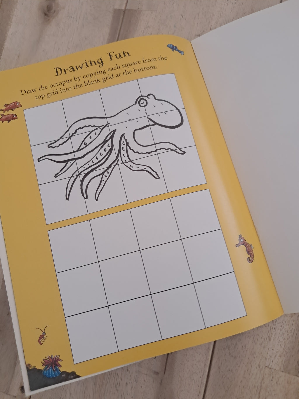 The Tiddler Sticker Activity Book – Julia Donaldson