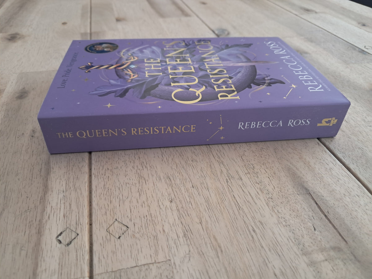 The Queen’s Rising Duology (Books 1–2) – Rebecca Ross