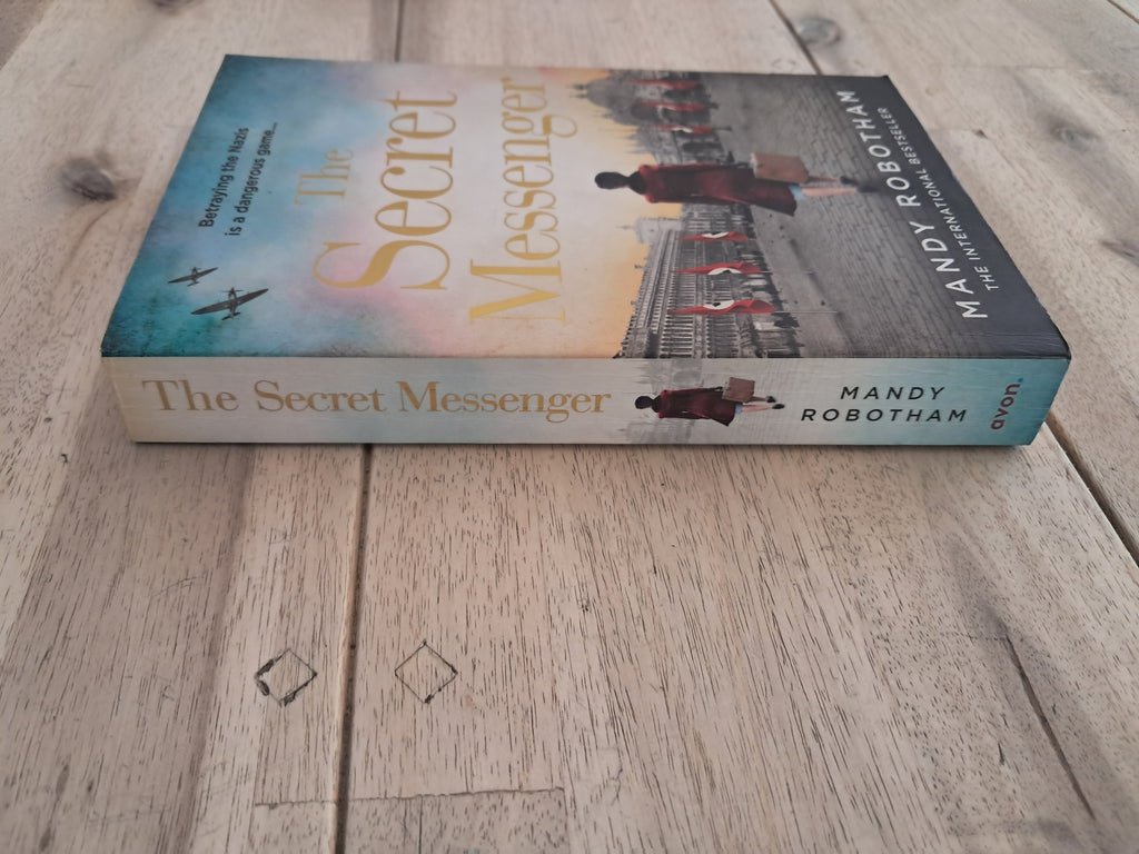 The Secret Messenger – Mandy Robotham