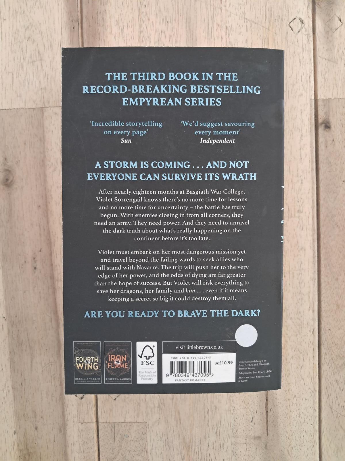 Empyrean Books 1–3 (Fourth Wing, Iron Flame & Onyx Storm) – Rebecca Yarros