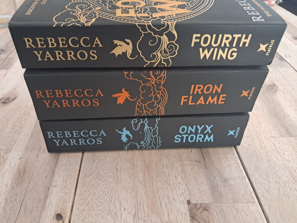 Empyrean Books 1–3 (Fourth Wing, Iron Flame & Onyx Storm) – Rebecca Yarros