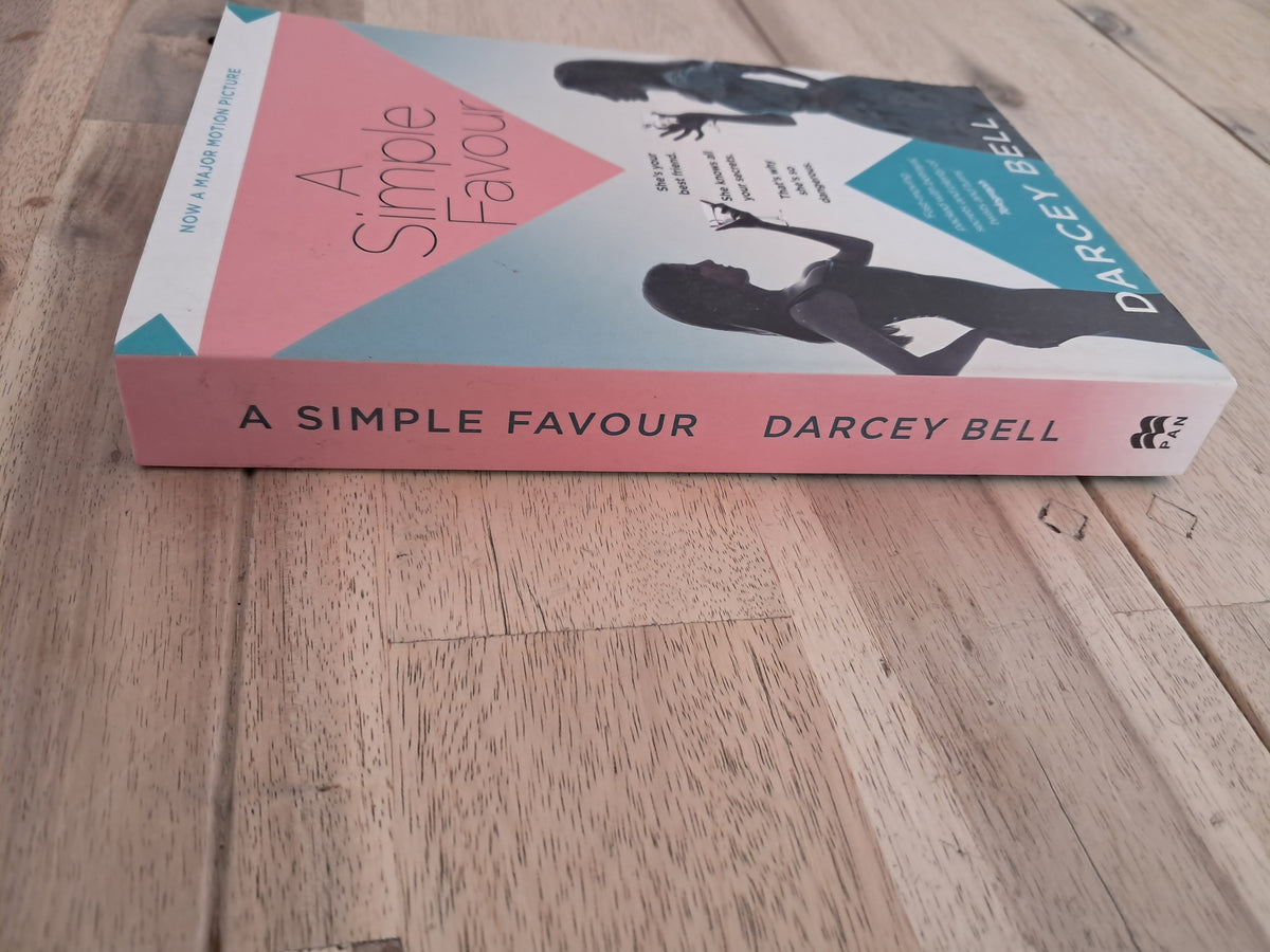 A Simple Favour – Darcey Bell