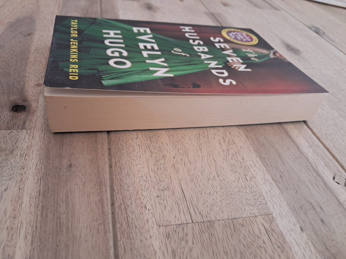 The Seven Husbands of Evelyn Hugo – Taylor Jenkins Reid
