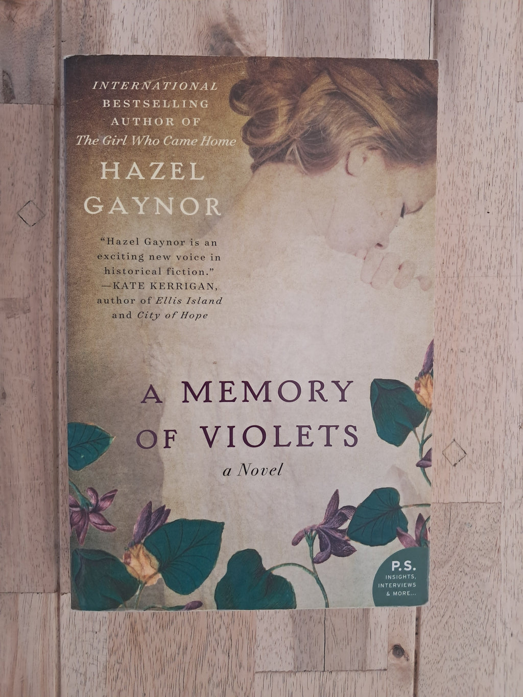 A Memory of Violets – Hazel Gaynor
