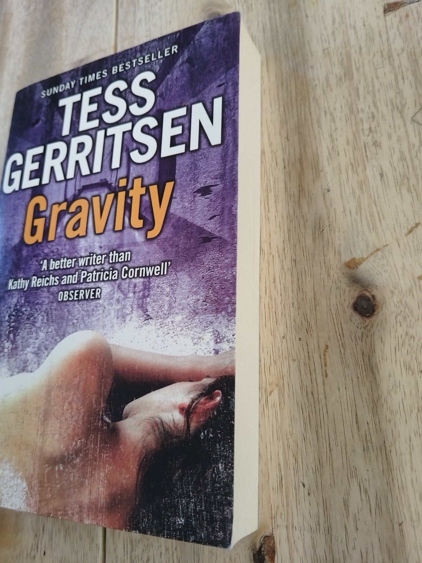 Gravity Tessa Gerritsen