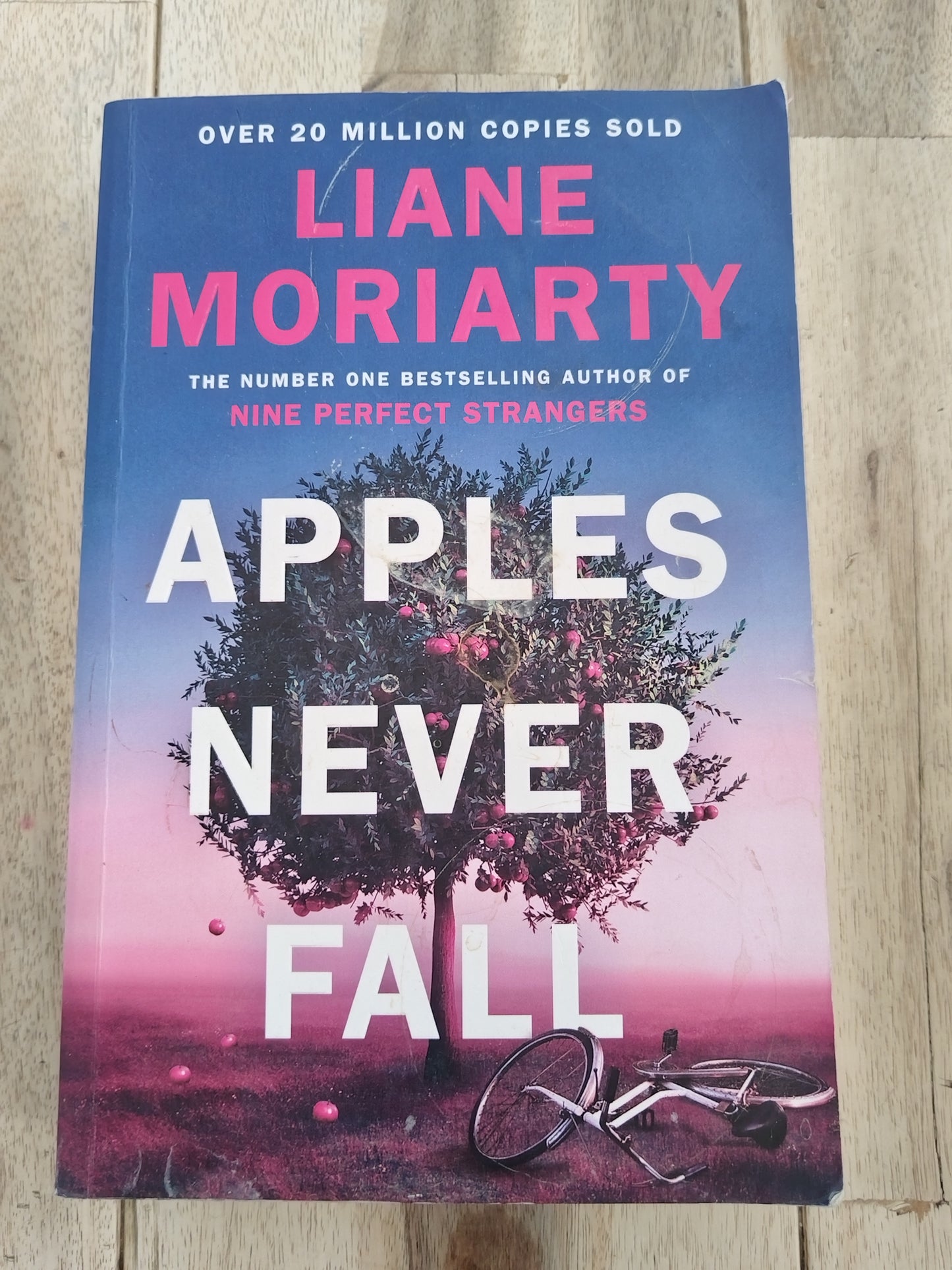 Apples Never Fall Far Liane Moriarty