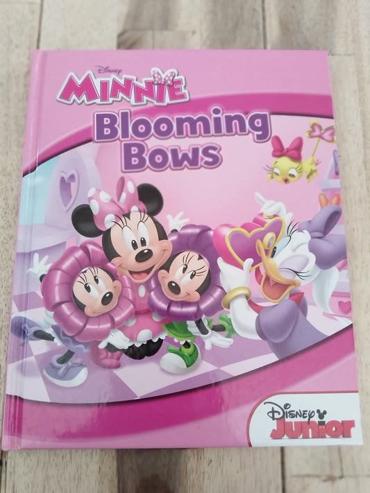Minnie Becoming Bows