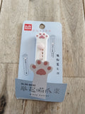 White Paw Boxer Cutter