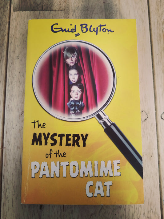The Mystery of the Pantomime Cat Enid Blyton
