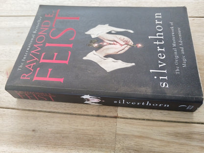 Silverthorn Raymond Feist
