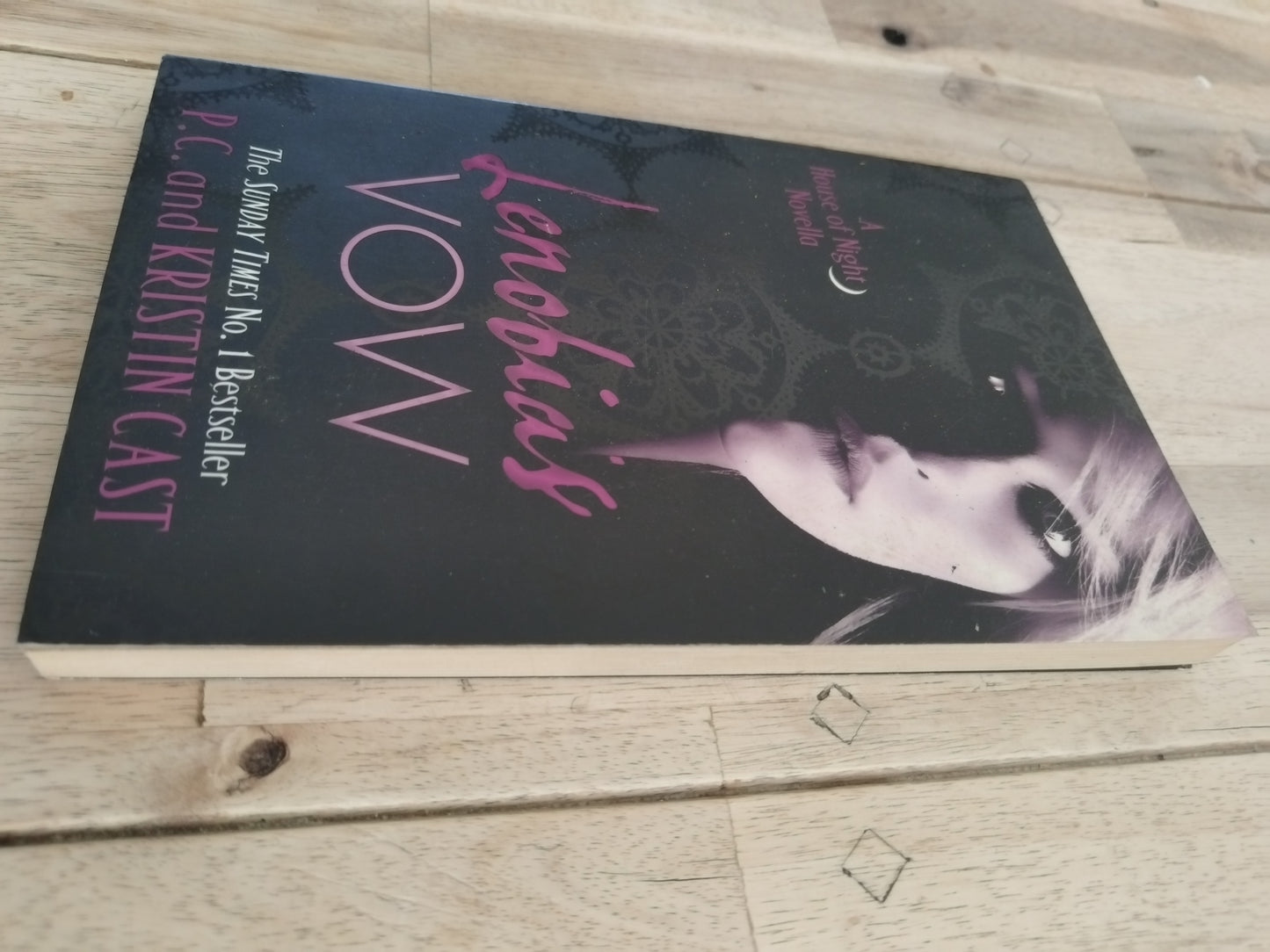 Lenobias Vow P.C and Kirsten Cast A House of Night Novella