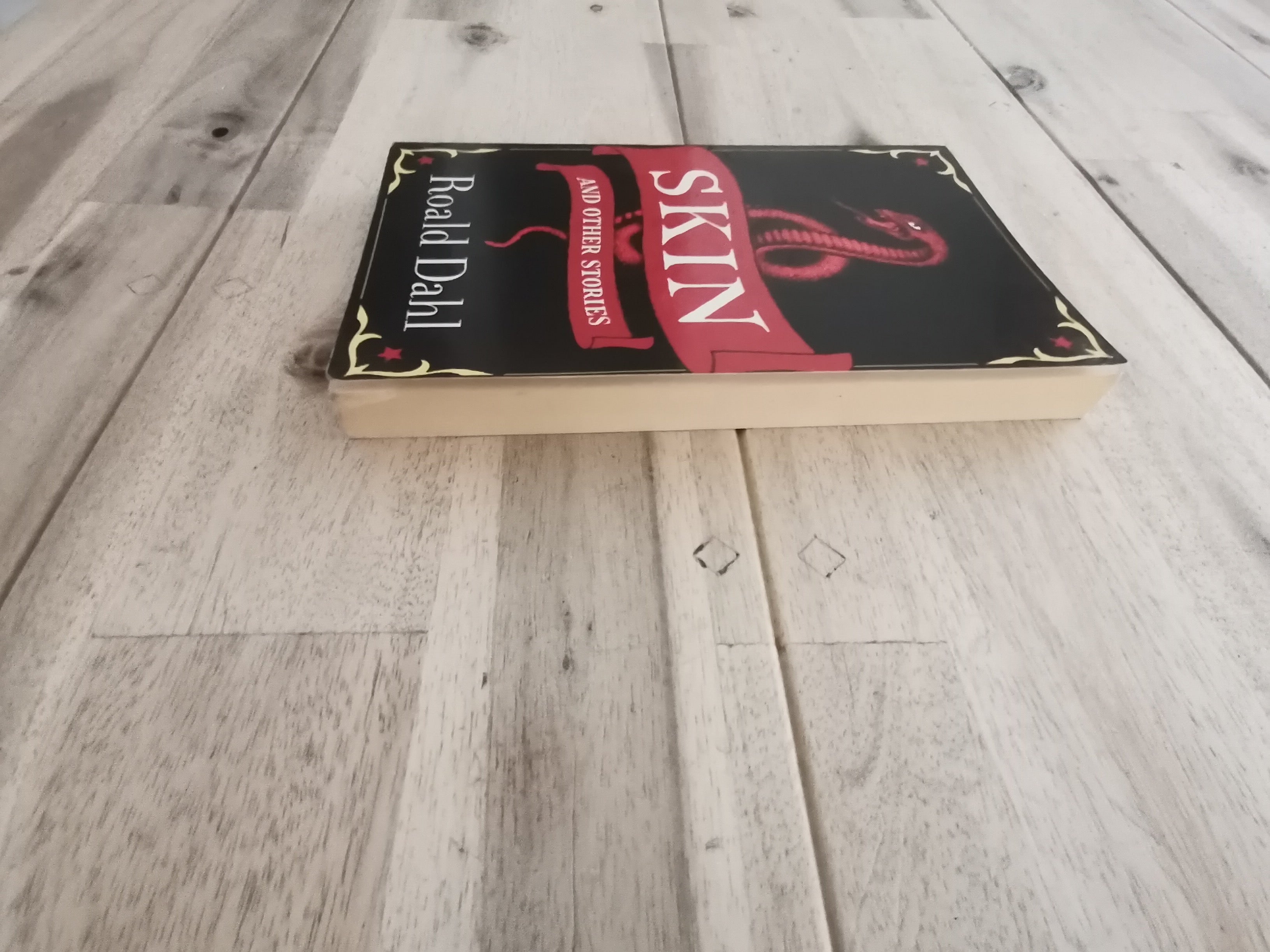 Skin and Other Stories – Roald Dahl