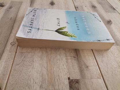 Between Shades of Gray – Ruta Sepetys