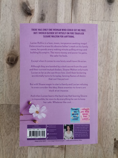 Things We Left Behind – Lucy Score