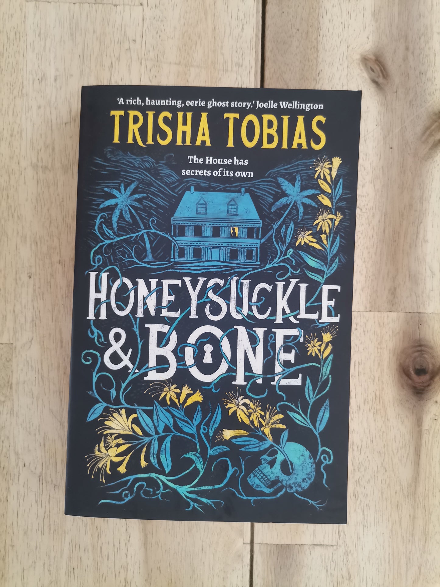 Honeysuckle and Bone – Trisha Tobias