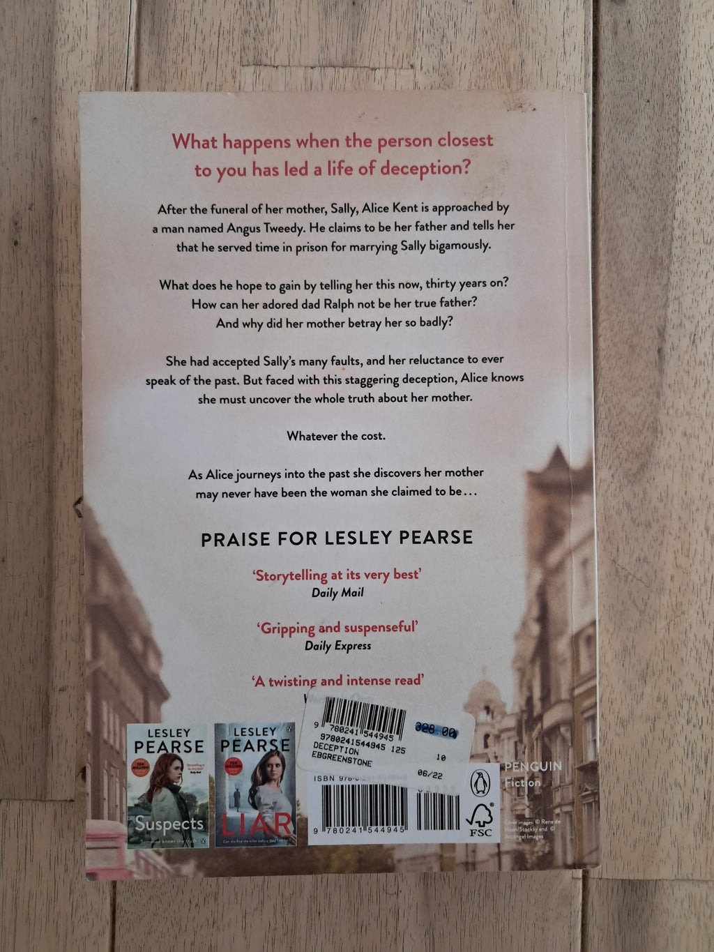 Deception – Lesley Pearse