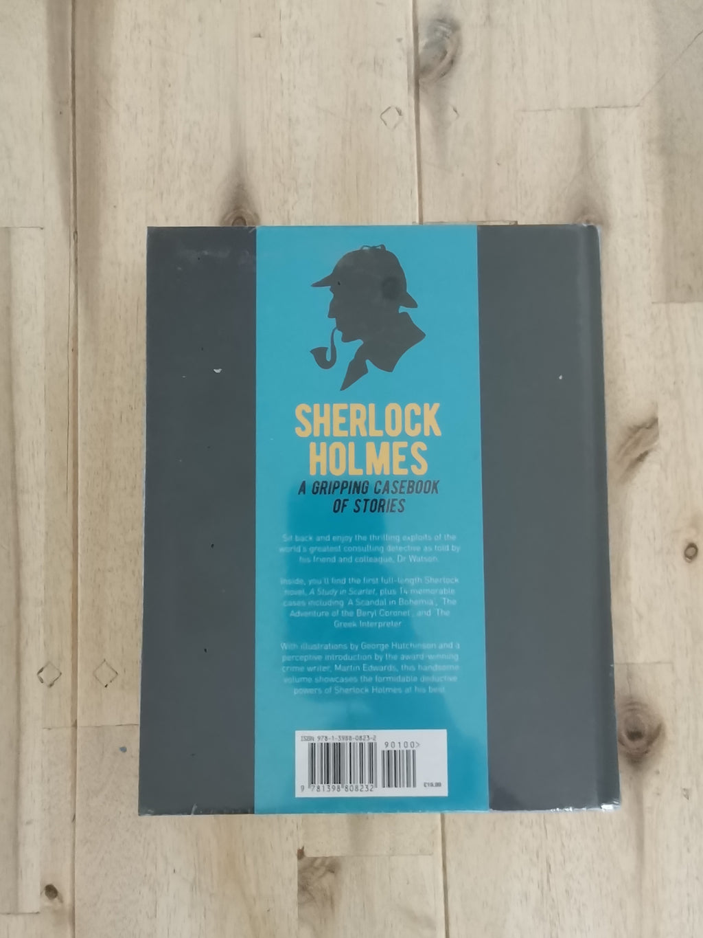 A Gripping Casebook of Stories: Sherlock Holmes – Arthur Conan Doyle (Arcturus)