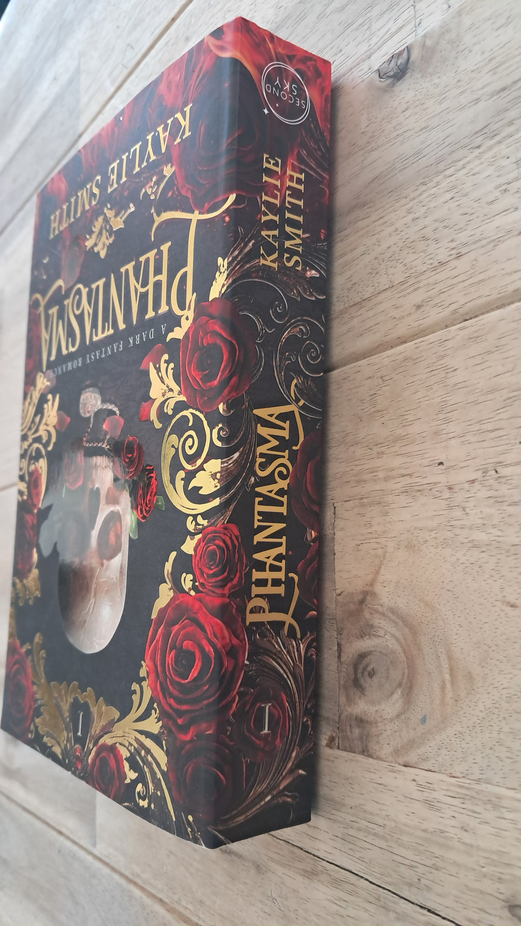 Phantasma – Kaylie Smith